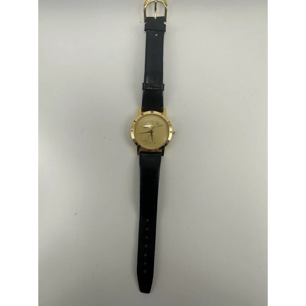 Image Lincoln Parish‎ New Battery Rare Watch 33MM 8
